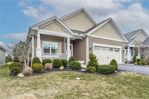 53 Old Tower Ln, Amherst, NY 14221