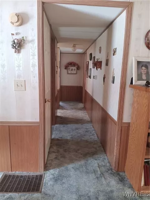 299 Sunset Dr, Holley, NY 14470 photo 9