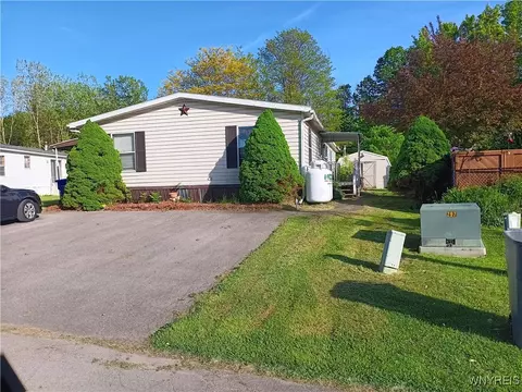 299 Sunset Dr, Holley, NY 14470 photo 4