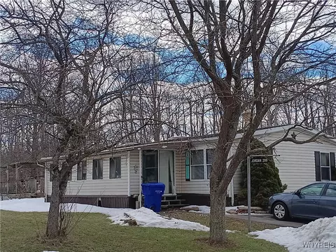 299 Sunset Dr, Holley, NY 14470 photo 5