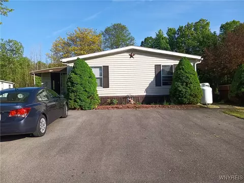 299 Sunset Dr, Holley, NY 14470 photo 2