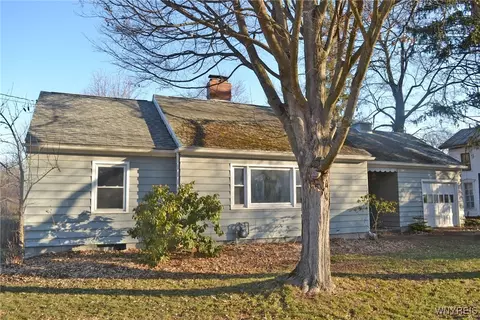 185 W Main St, Persia, NY 14070