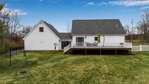 135 Davis Rd, Aurora, NY 14052 photo 3