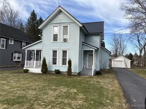 54 Spring St, Springville, NY 14141