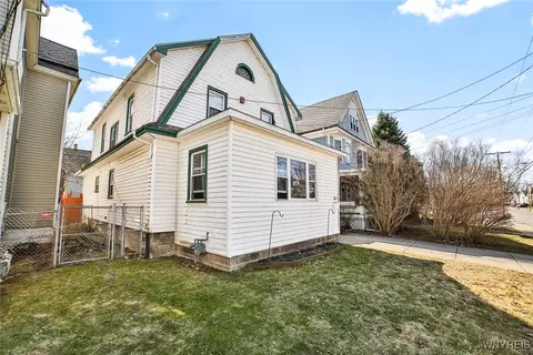 35 Buffum St, Buffalo, NY 14210
