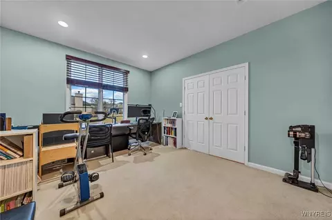 67 Mapleton Dr, Amherst, NY 14221 photo 6