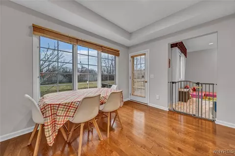 67 Mapleton Dr, Amherst, NY 14221 photo 16