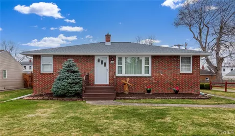 155 Woodcrest Dr, Buffalo, NY 14220