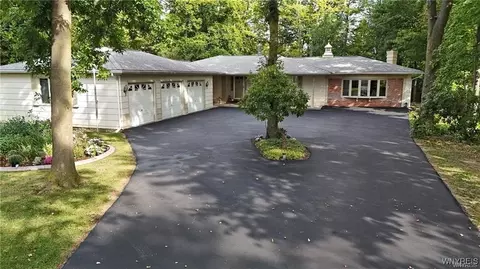 3292 Pleasant Ave, Hamburg, NY 14075
