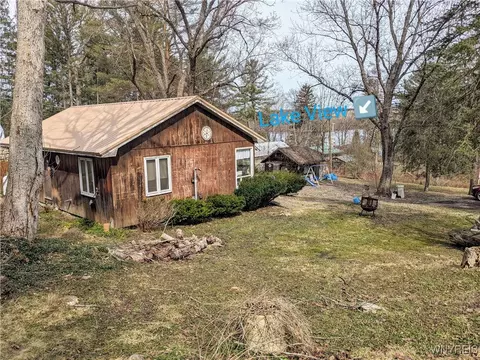 Exterior - 70 Wildemere Dr, Java, NY 14009 photo 10 of 11