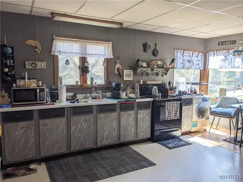 Kitchen - 70 Wildemere Dr, Java, NY 14009 photo 1 of 2