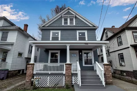 702 West Ave, Shelby, NY 14103