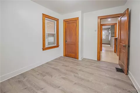 Bedroom - 2852 Hess Rd, Appleton, NY 14008 photo 2 of 10