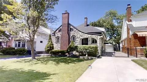 136 Louvaine Dr, Buffalo, NY 14223