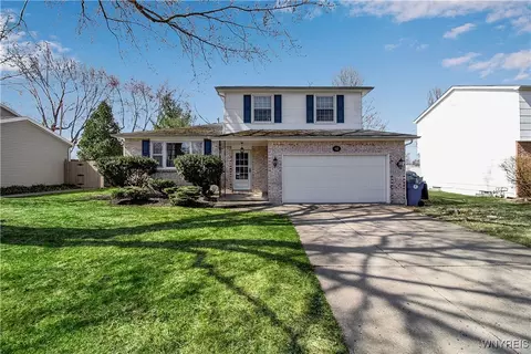 48 Palmdale Dr, Amherst, NY 14221