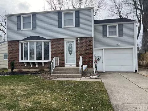 40 Patricia Dr, Tonawanda, NY 14150