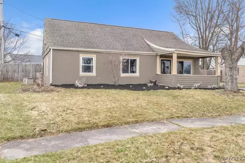 61 Christa St, Cheektowaga, NY 14225