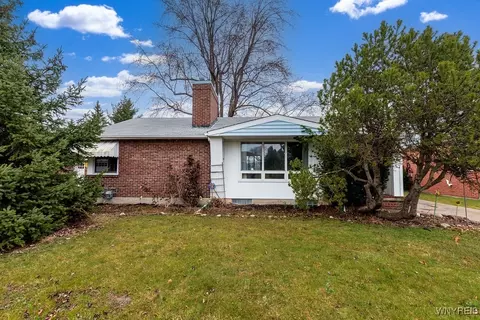 168 Treehaven Rd, Cheektowaga, NY 14215