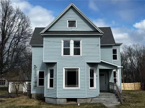 27 Central Ave, Brocton, NY 14716