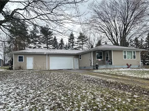 3150 Dodgeson Rd, Alexander, NY 14005