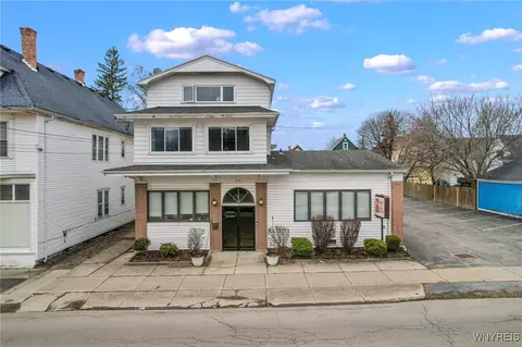 428 Penora St, Depew, NY 14043