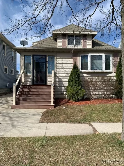 166 Warren Ave, Kenmore, NY 14217