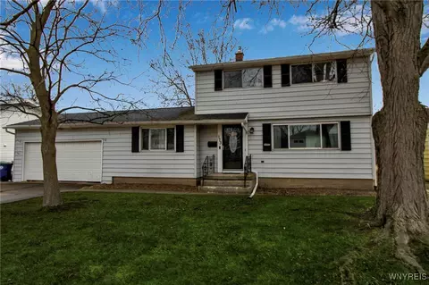 173 Cindy Dr, Amherst, NY 14221