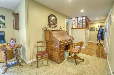 Entry Way - 2515 W Windfall Rd, Olean, NY 14760 photo 4 of 4