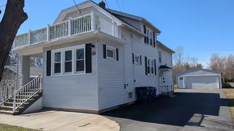 275 S Union Rd, Amherst, NY 14221