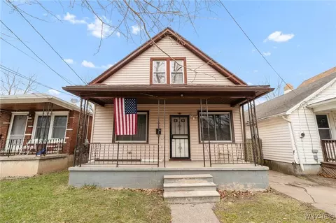 1926 Welch Ave, Niagara Falls, NY 14303