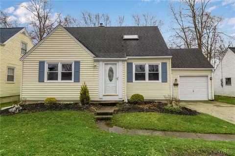1604 Love Rd, Grand Island, NY 14072