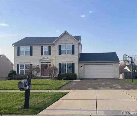 2225 Hunters Hollow Ln, Lake View, NY 14085