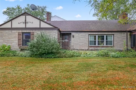 131 Treehaven Rd, Cheektowaga, NY 14215