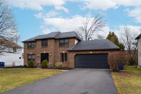 100 Valley Brook Ln, East Amherst, NY 14051