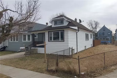 81 Sirret St, Buffalo, NY 14220