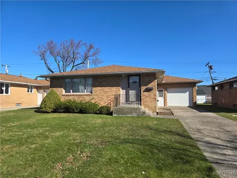 320 Joseph Dr, Tonawanda, NY 14150