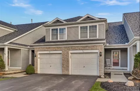 71 Hanover St, Lancaster, NY 14086