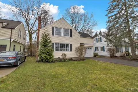 156 Bernhardt Dr, Amherst, NY 14226