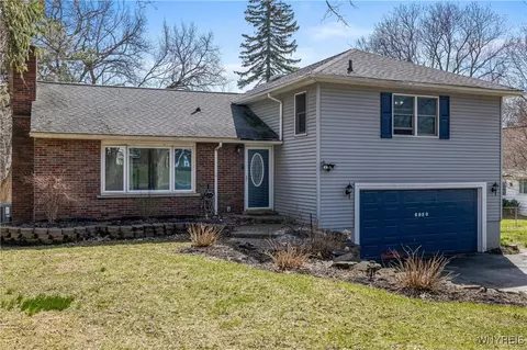 6950 Chestnut Ridge Rd, Lockport, NY 14094