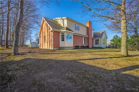 Exterior - 7131 Lakeshore Ter, Appleton, NY 14008 photo 4 of 6