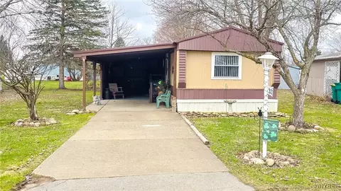 337 Circle Ct, Arcade, NY 14009 photo 2