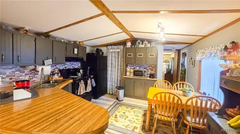 337 Circle Ct, Arcade, NY 14009 photo 5