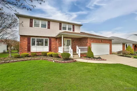 99 Brookpark Dr, Amherst, NY 14228
