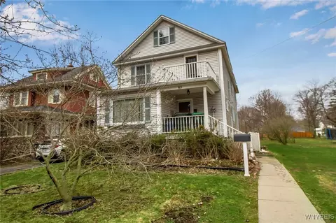 85 Pfohl Pl, Amherst, NY 14221