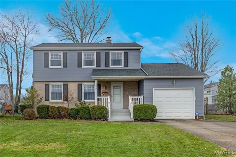 1980 Marjorie Rd, Grand Island, NY 14072