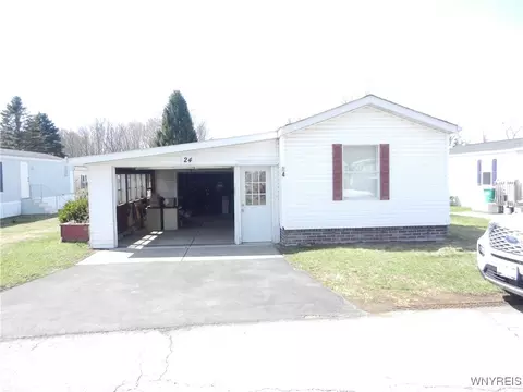 5455 Southwestern Blvd #24, Hamburg, NY 14075