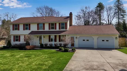 61 Green Lake Dr, Orchard Park, NY 14127