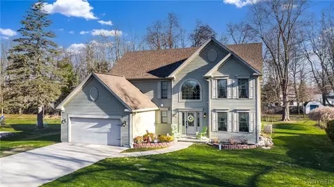 8320 Clarence Center Rd, East Amherst, NY 14051