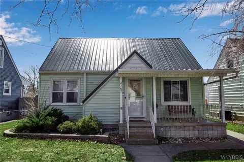 2767 Welch Ave, Niagara Falls, NY 14303