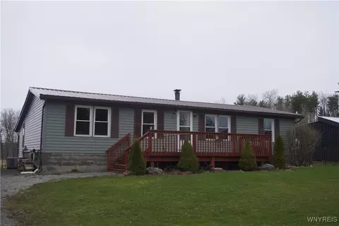 24 Route 243, Farmersville Station, NY 14060